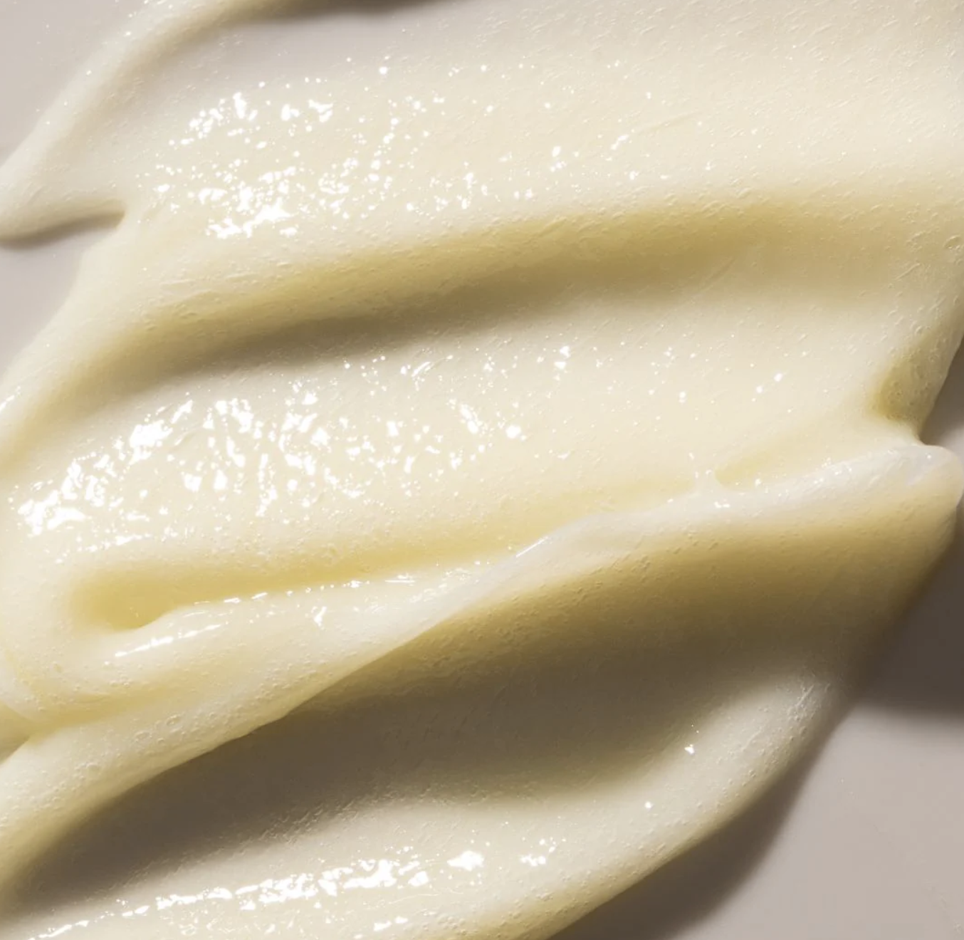 Natural Conditioner (Tea Tree & Lavender) Beauty From Bees - Image 3